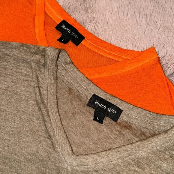 Hutch men’s v-neck shortsleeve t-shirt soft vintage set of 2 tan & orange Large - Picture 1 of 16